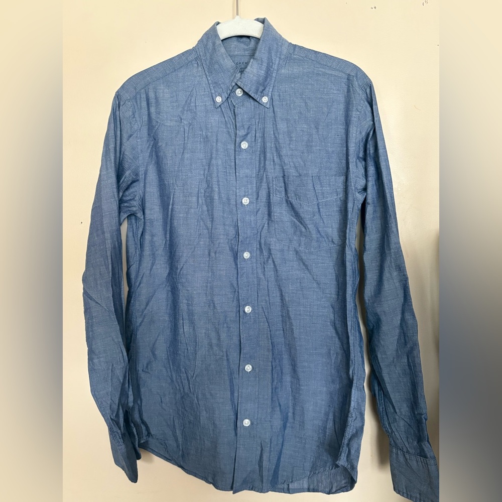 Women’s J. Crew Light Blue chambray Casual Button Down Shirt
